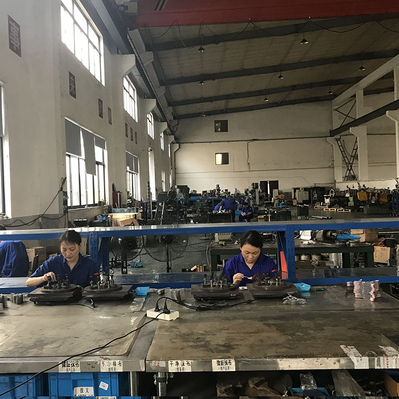 Réparation des fourches de changement de vitesse